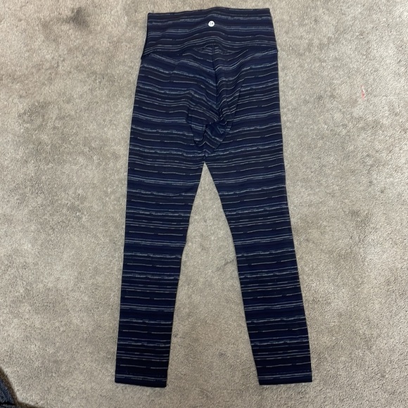 Lululemon Striped Leggings size 6 - Picture 2 of 3